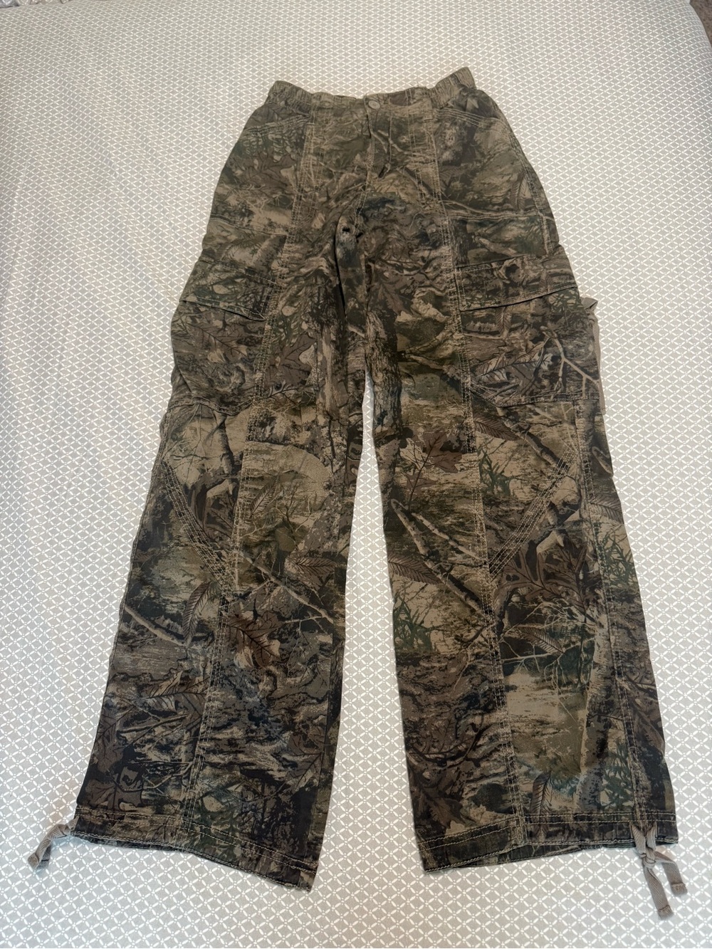 Union Bay camo cargo pants